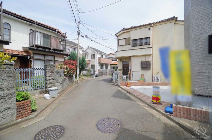 前面道路（4月中旬撮影）