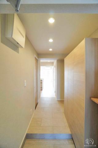 玄関スペースから