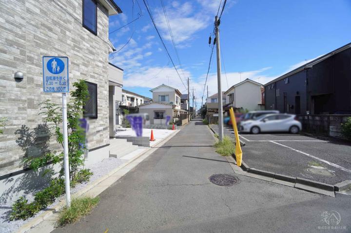 前面道路（9月下旬撮影）