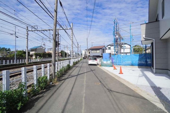 前面道路（9月下旬撮影）