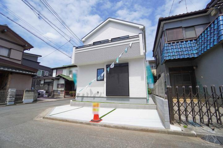 建物外観（8月上旬撮影）