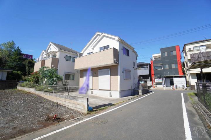 建物外観（10月上旬撮影）