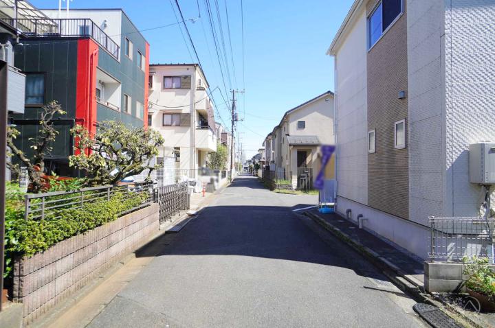 前面道路（10月上旬撮影）